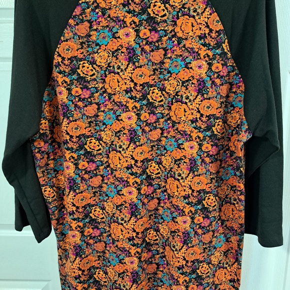 LulaRoe - Picture 2 of 4